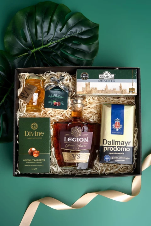 Zestaw prezentowy premium dla niego Zestaw Ambasadora, zestaw prezentowy dla szefa, upominek w kartoniku, zestaw z whisky,  prezent dla niego, prezent dla męża, zestaw prezentowy  w podziękowaniu