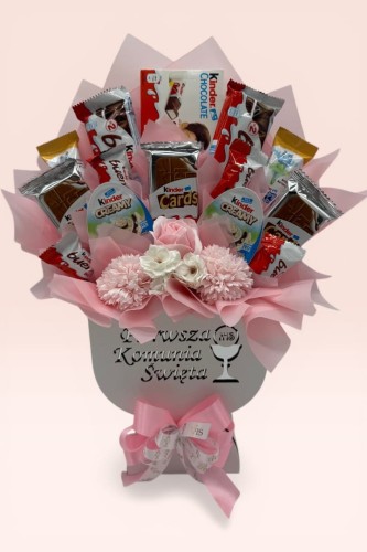 Różowy Kielich Maxi – Słodka Kompozycja na Pierwszą Komunię Świętą, kielich ze słodyczami kinder dla dziewczyny, słodki bukiet na Komunię,
