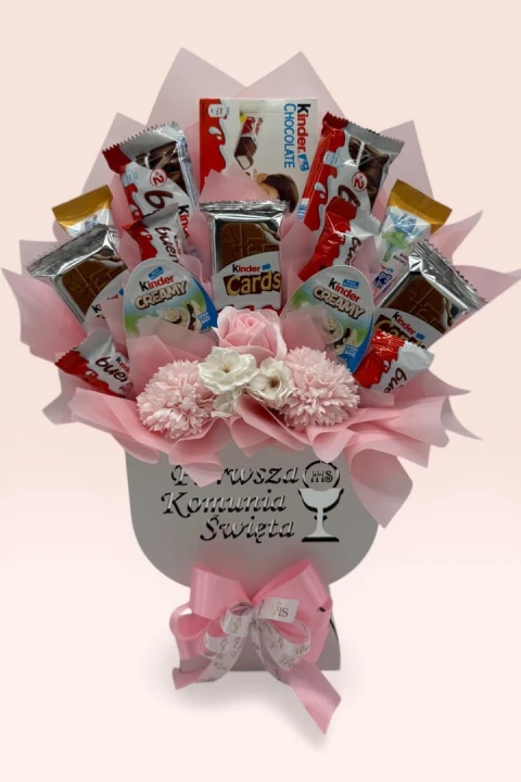 Różowy Kielich Maxi – Słodka Kompozycja na Pierwszą Komunię Świętą, kielich ze słodyczami kinder dla dziewczyny, słodki bukiet na Komunię,