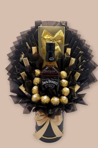 Golden Gentleman – Luksusowy Box Prezentowy z Whisky i Złotą Bombonierką, zestaw prezentowy dla mężczyzny, zestaw z whisky, prezent biznesowy, podziękowanie ślub